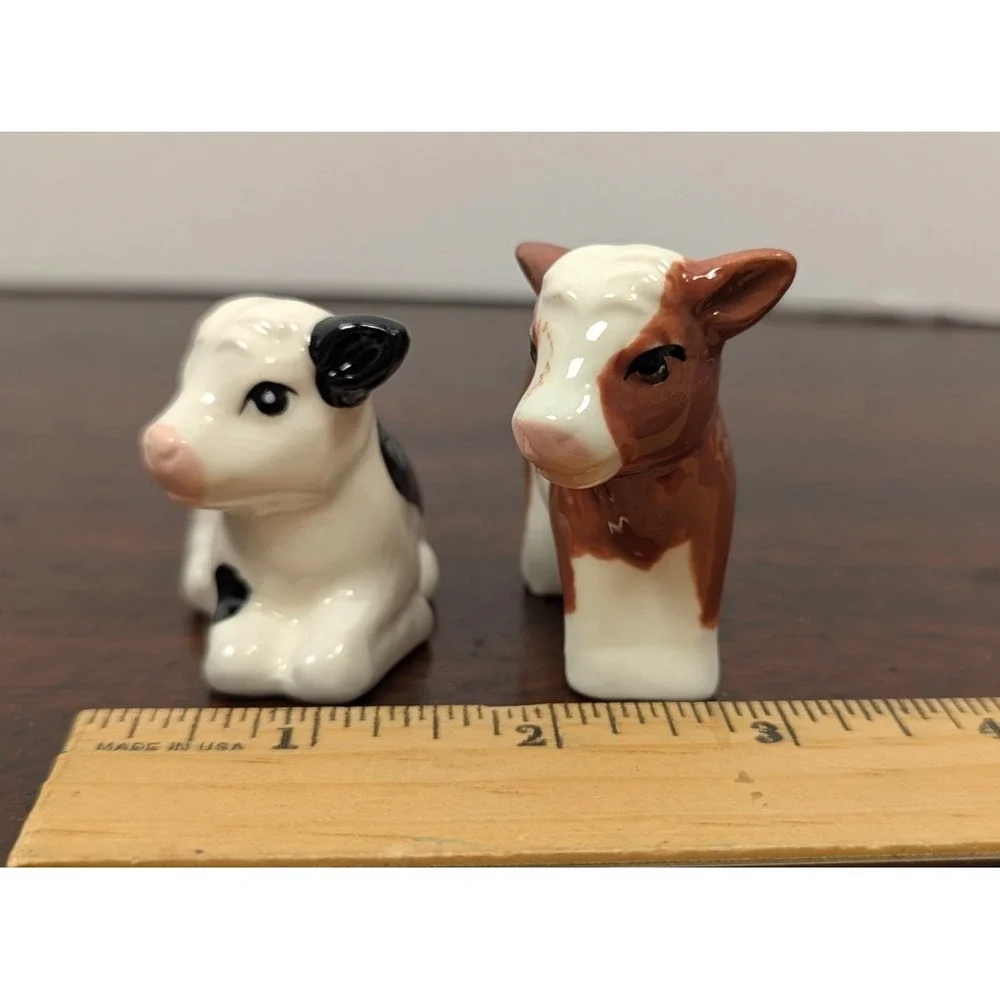 Cow Calf Salt Pepper Shakers Ceramic Black White Brown Farmhouse Pair 300-SP0074
